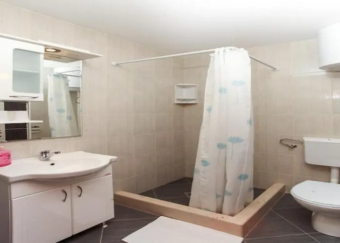 Ana With Balcony Апартаменты *